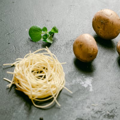 Spaghetti with two potatoes 